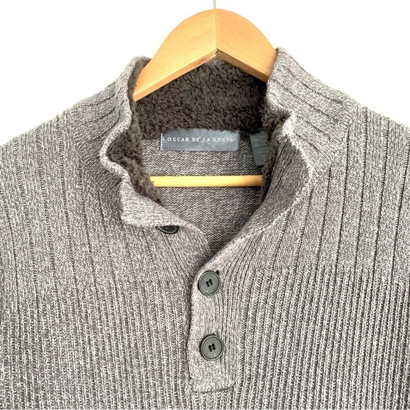 Oscar De La Renta Gray Cable Knit Sweater Sherpa-Lined Button Collar Size XL - Picture 3 of 12